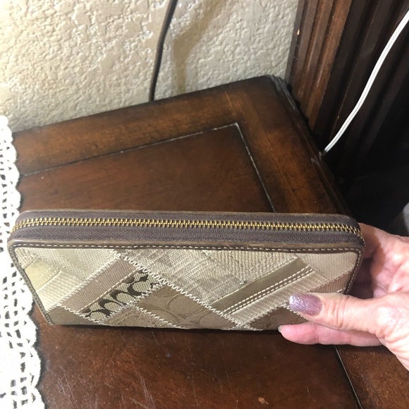 Coach Handbag Patchwork Turnlock Canvas Satchel/shoulder Bag/matching wallet - Picture 15 of 15